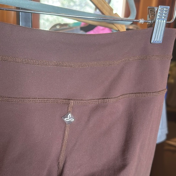 PrAna Brown Flare Leg Yoga Pant Legging Size Small - Picture 4 of 6
